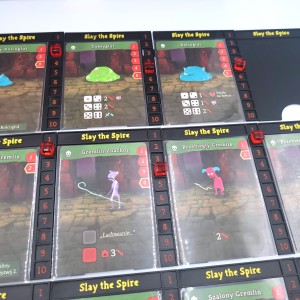 slay-the-spire-stojaki-na-karty.jpg