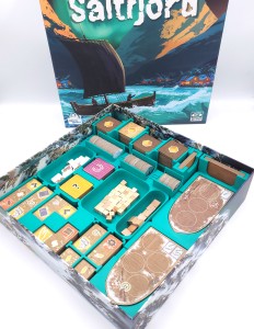 saltfjord-insert-do-gry-planszowej.jpg